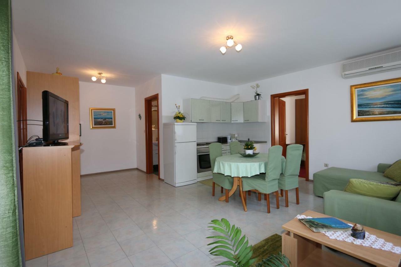 Apartmani Dani Malinska Luaran gambar