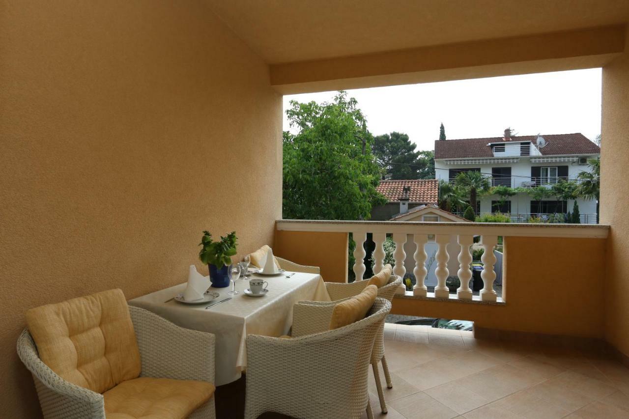 Apartmani Dani Malinska Luaran gambar