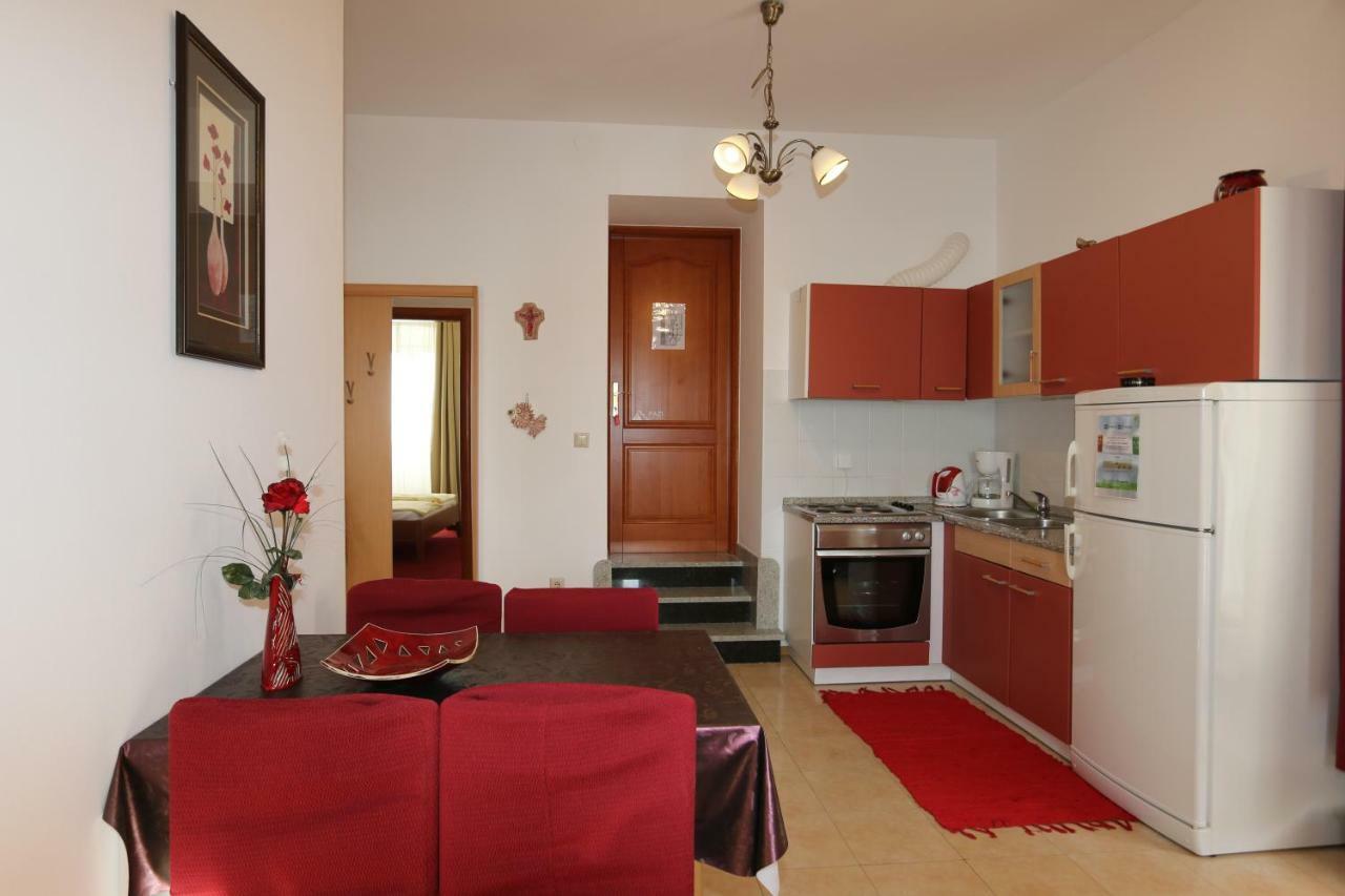 Apartmani Dani Malinska Luaran gambar